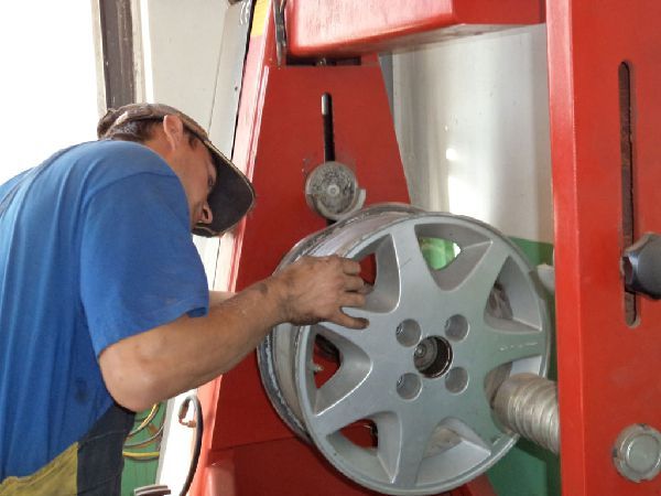 ISPRAVKA ALU I ČELIČNIH FELNA ISPRAVKA ALU I ČELIČNIH FELNA